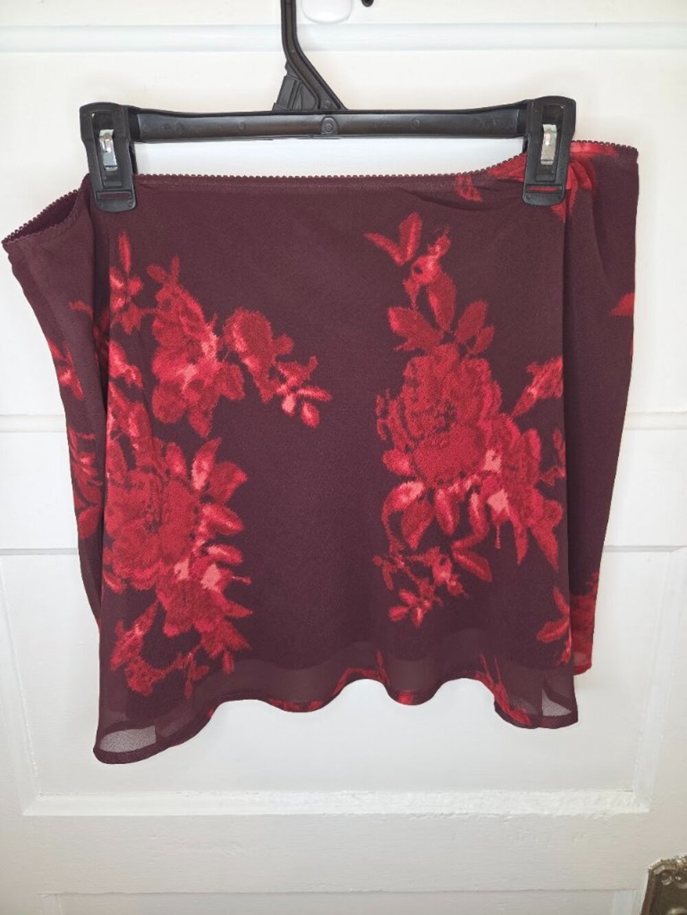 Few Moda New York Red w/ Red Floral Pattern Mini Skirt - Women's XL